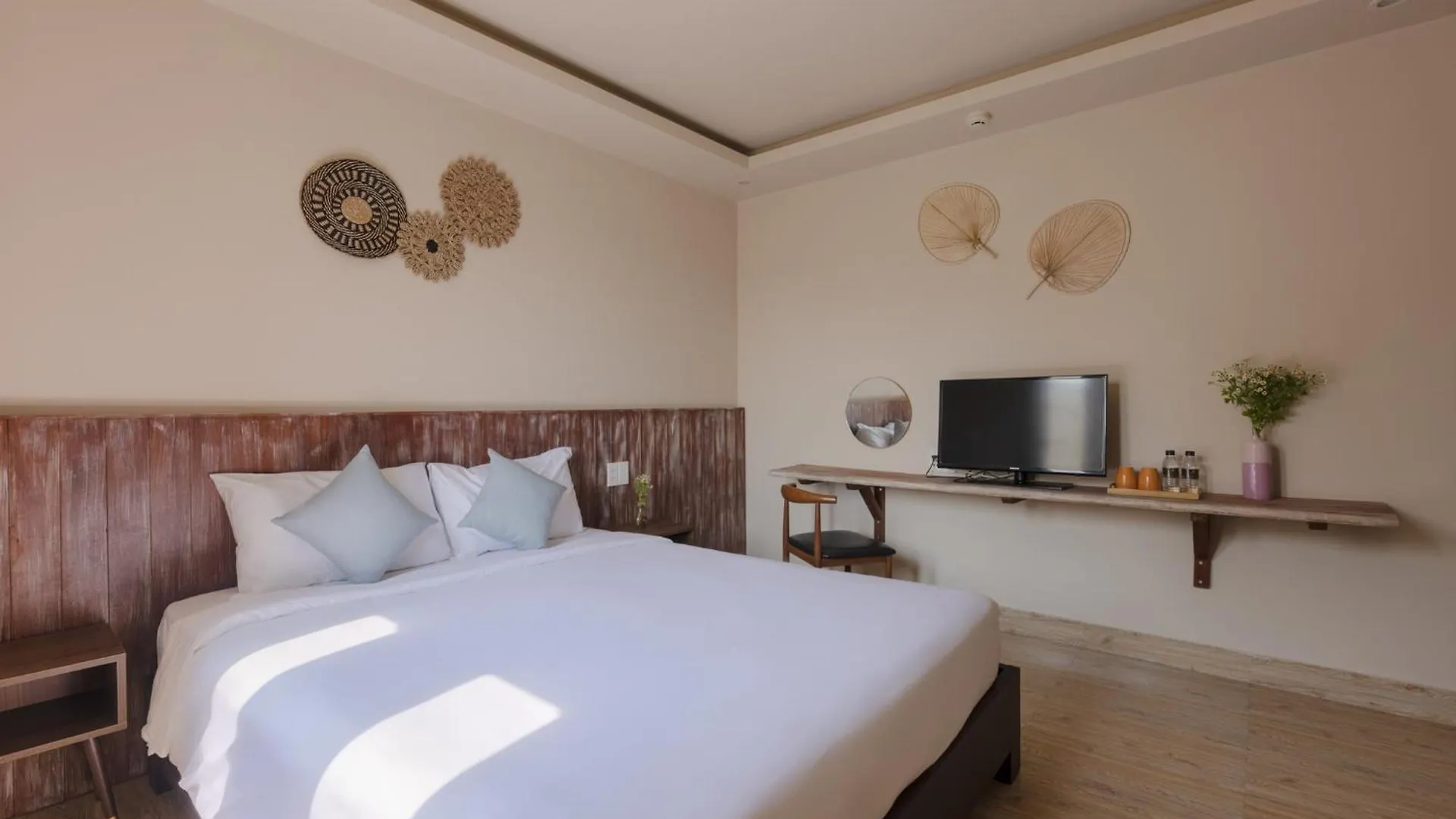 Vaia Hoi An Boutique Hotel