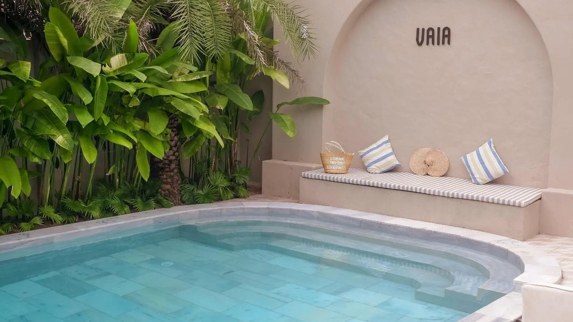 Vaia Hoi An Boutique Hotel
