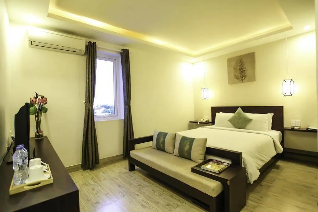 Vaia Hoi An Boutique Hotel